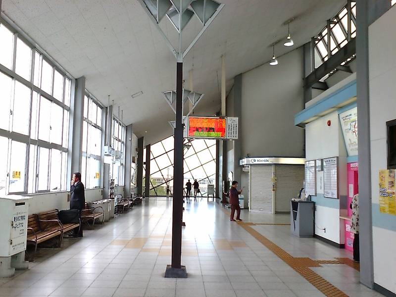 JR栗東駅の改札付近の様子。